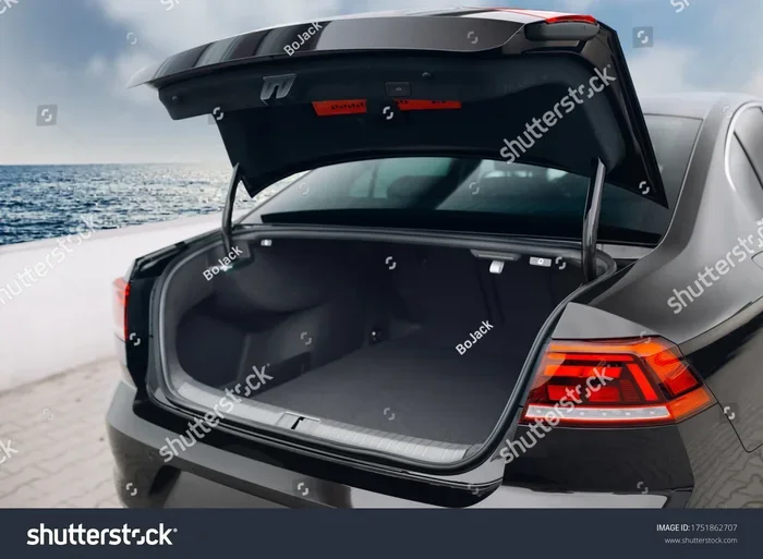 Can You Have Your Trunk Open Without Getting Caught