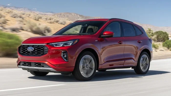 At What Speed Does the Hybrid Escape Switch to Gas