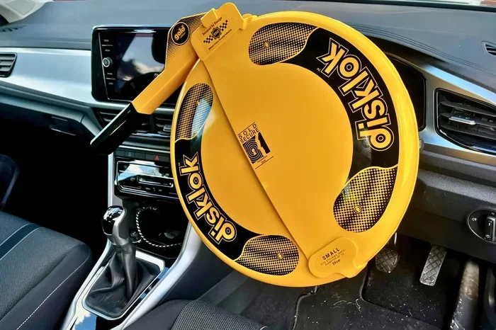 Can Steering Wheel Locks Be Picked by Thieves Today